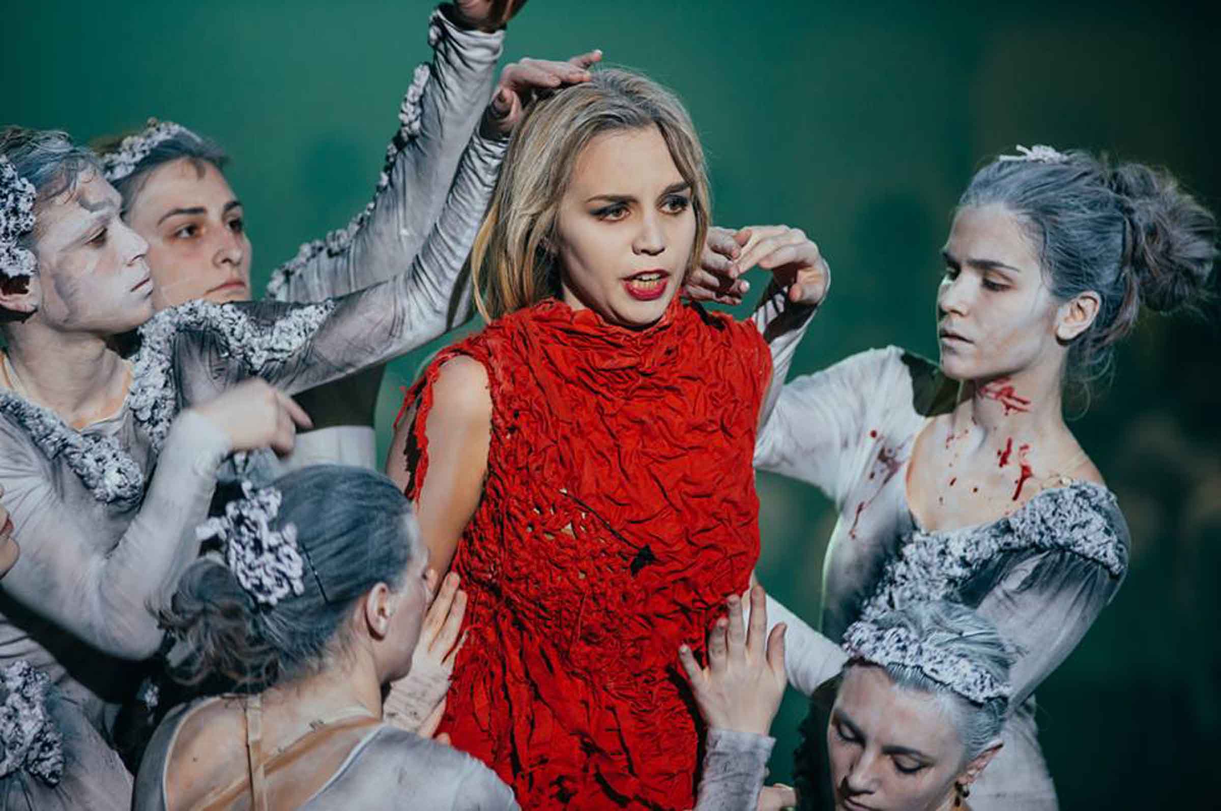 foto adu euridika foto adu euridika